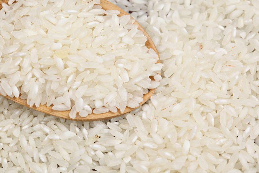 Wie Pilaw in einem Kessel kochen und welcher Reis ist besser für Pilaw?