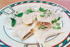 Mga klasikong dumplings ng karne