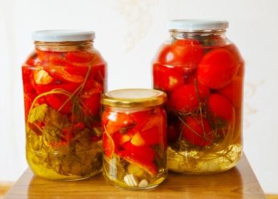 Drei Dosen Tomatenkonserven