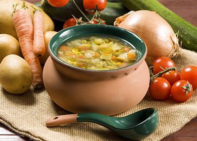 Италианска зеленчукова супа в саксия