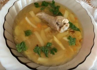 Нежна супа с пилешка юфка: рецепта със стъпка по стъпка снимки.
