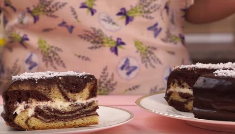 Tulad ng nakikita mo, ang recipe para sa isang zebra cake sa kulay-gatas ay simple.