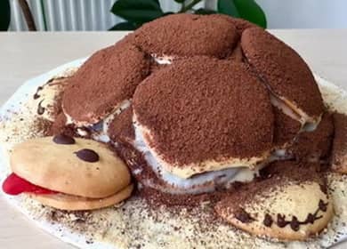 Turtle cake na may Sour Cream - isang mabilis at madaling recipe
