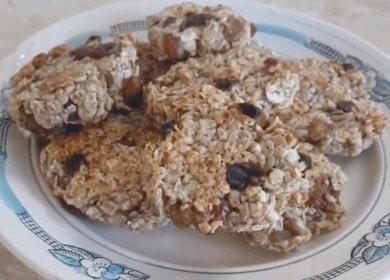 Oatmeal cookies - kung paano lutuin sa isang kawali sa 10 minuto