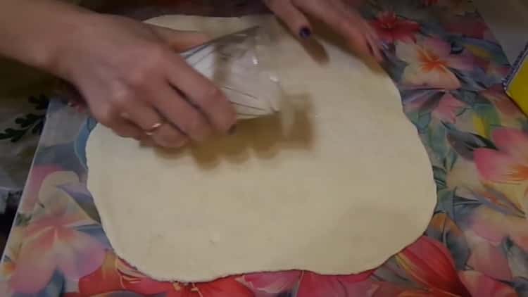 Upang makagawa ng mga homemade cookies sa margarin, maghanda ng asukal