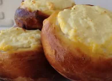 Mga cheesecakes na may cottage cheese - ang mga lihim ng masarap na pagluluto sa Slovenian