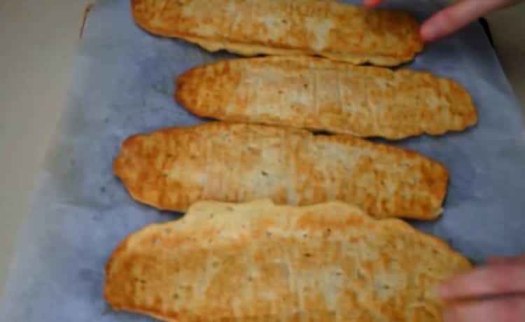 Ang mga cake ng Kefir sa oven: isang hakbang-hakbang na recipe na may mga larawan