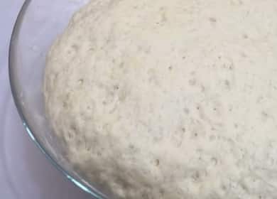 Ang dough para sa whitewash na may dry yeast ayon sa isang hakbang-hakbang na recipe na may larawan