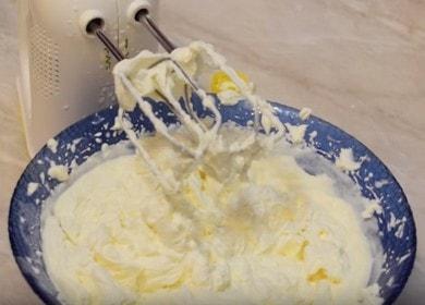 Приготвяме най-деликатния крем за торта с крем и маскарпоне по стъпка по стъпка рецепта със снимка.