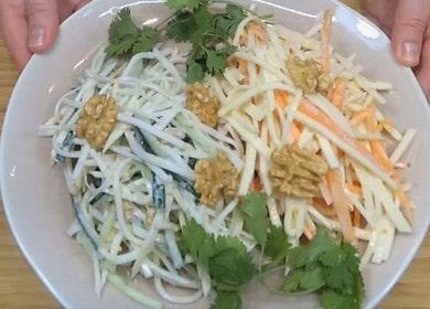 Celery root salad - madali, masarap at napaka malusog 🥗