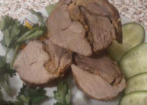 Сочно и ароматно говеждо свинско месо: приготвено по рецептата със снимка.