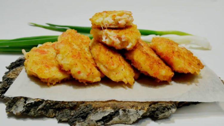 Mga crab sticks na may keso: isang recipe ng hakbang-hakbang na may mga larawan
