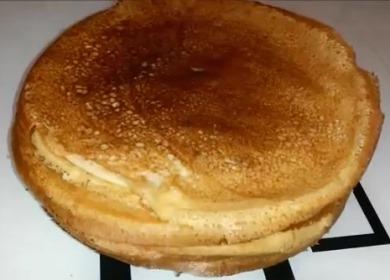  Recipe para sa masarap na pancake  sa gatas - manipis na may mga butas